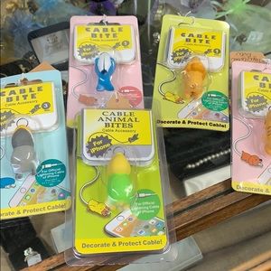 Cable bite cable accessory for iPhone